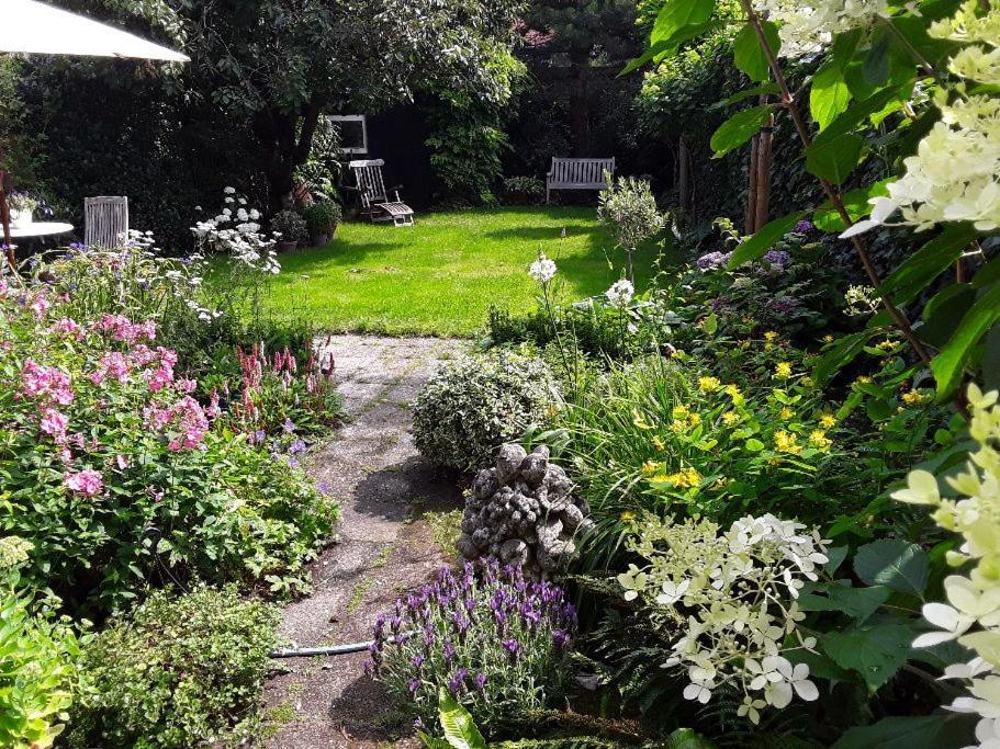 Bed & Breakfast De Echo Bed & Breakfast Muiderberg ภายนอก รูปภาพ
